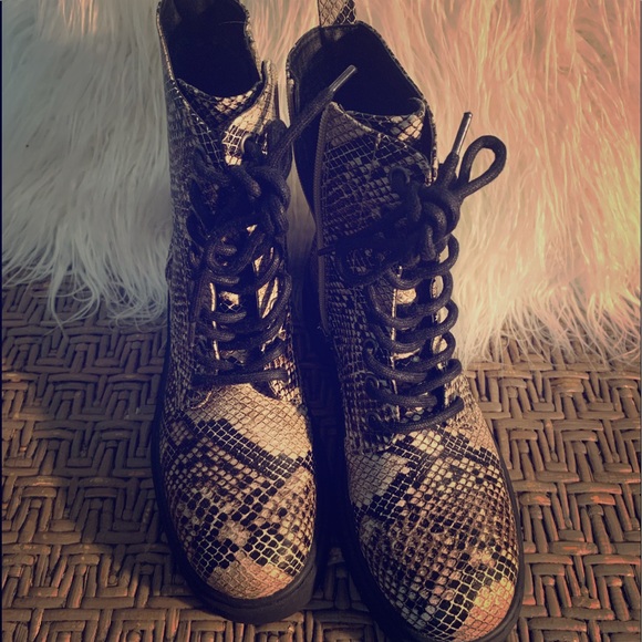 Boots - Picture 1 of 3